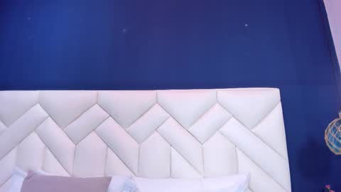 kimluna1 online show from December 14, 5:02 am