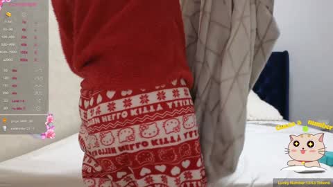 Kimmie online show from February 8, 6:33 pm