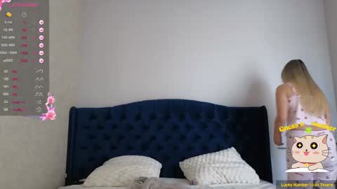 Kimmie online show from February 11, 8:58 am