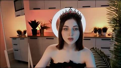 Snapshot of kimmie_shine chatting on September 19, 8:35 am Your Kimmie follow me online show from September 19, 8:35 am