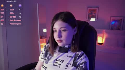 Snapshot of kimmie_shine chatting on October 8, 11:58 am Your Kimmie follow me online show from October 8, 11:58 am