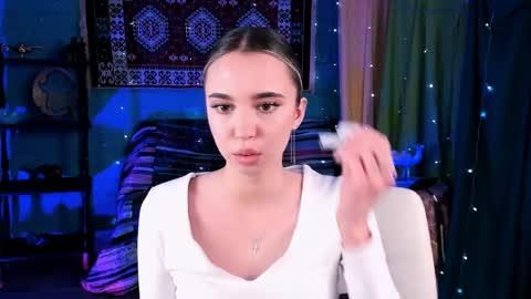 kimporins online show from April 22, 12:13 pm