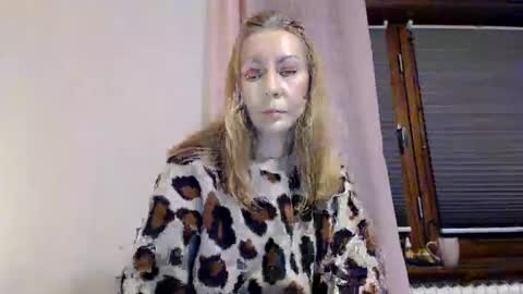 Snapshot of kingandprincess chatting on October 26, 4:35 pm sexysexyhotwetpinkredpussy online show from October 26, 4:35 pm