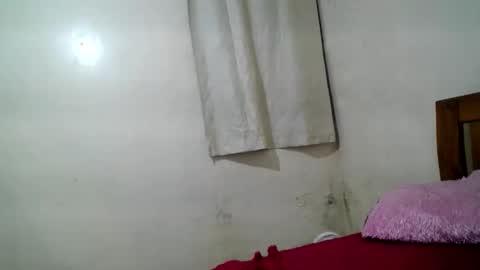 Snapshot of kinky_kaiya chatting on March 4, 7:11 pm kaiya online show from March 4, 7:11 pm