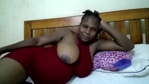 Snapshot of kinky_kaiya chatting on September 13, 9:34 pm kaiya online show from September 13, 9:34 pm