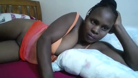 Snapshot of kinky_kaiya chatting on January 2, 8:13 pm kaiya online show from January 2, 8:13 pm