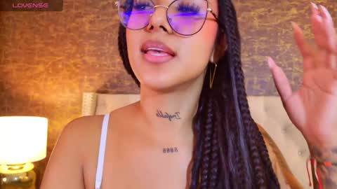  CALL ME KINSLEY  online show from April 25, 1:41 pm