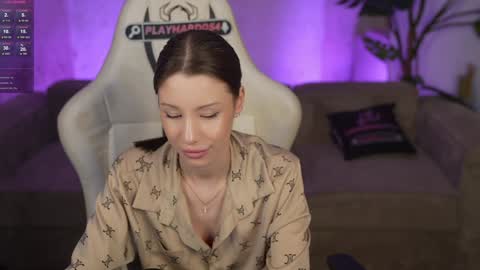 Sweet girls online show from March 15, 4:03 am