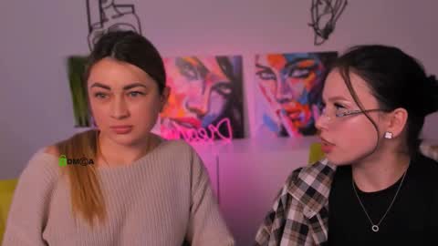 kira fox x online show from November 11, 1:08 pm