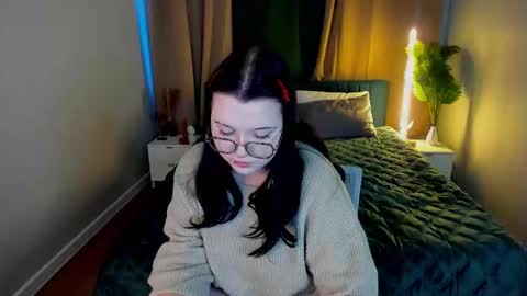 kira online show from February 27, 1:49 am