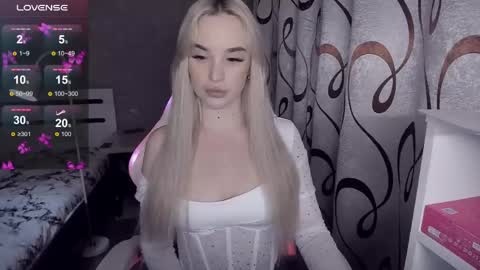 kirakrox online show from March 22, 8:26 pm