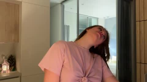 Kira online show from April 20, 6:55 pm