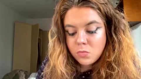 kiraslut981151 online show from March 5, 2:57 pm