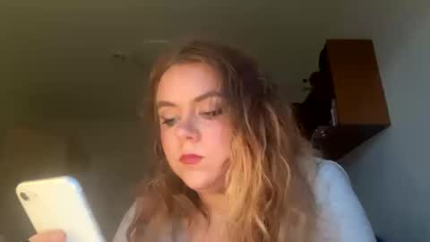 kiraslut981151 online show from March 11, 5:59 pm