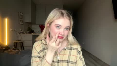 Kira online show from April 19, 12:05 pm