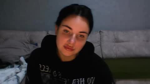 Kira online show from October 31, 7:29 pm