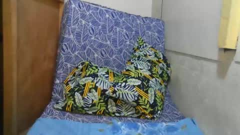 kiss_me_loves online show from June 27, 12:34 am