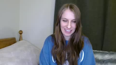 Snapshot of kissallie chatting on December 16, 10:34 pm Allie online show from December 16, 10:34 pm