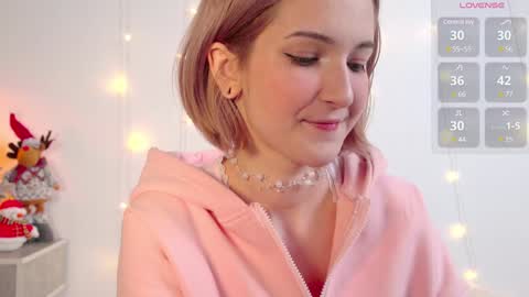 Snapshot of kisskiss_muah chatting on February 8, 2:05 pm Kate online show from February 8, 2:05 pm