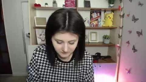 kissleoxx online show from April 24, 12:30 pm