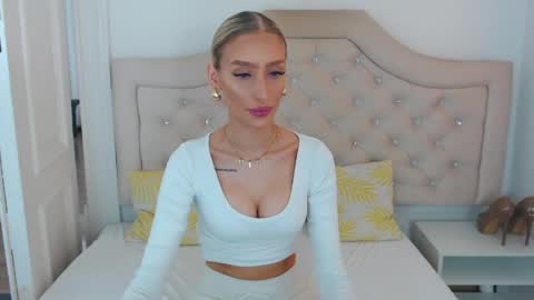 Natalie online show from April 26, 1:42 pm