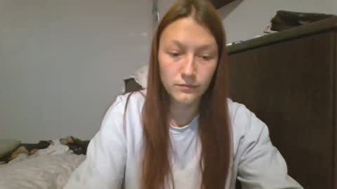 Snapshot of kiti_kitiss chatting on September 27, 4:47 pm kiti_kitiss online show from September 27, 4:47 pm