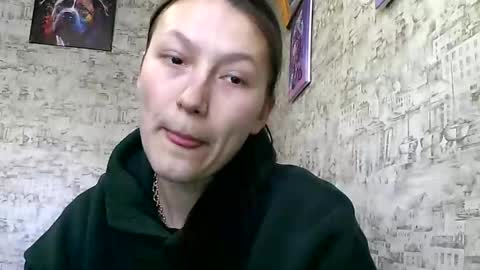 Snapshot of kiti_kitiss chatting on February 23, 8:33 am kiti_kitiss online show from February 23, 8:33 am