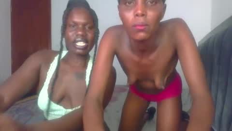 kittengirl_xo online show from March 10, 7:29 pm