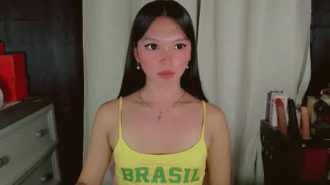 KITTY online show from March 31, 2:22 am