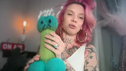 kittjones33 online show from July 12, 12:11 am