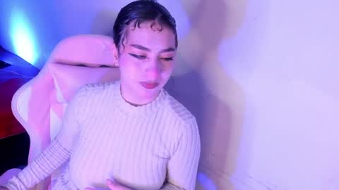 kitty__chs online show from May 5, 4:37 am