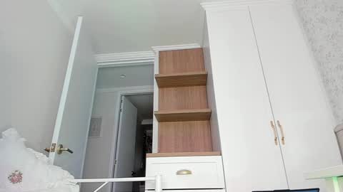 sophie online show from March 14, 7:37 pm