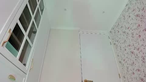 sophie online show from July 23, 6:49 pm