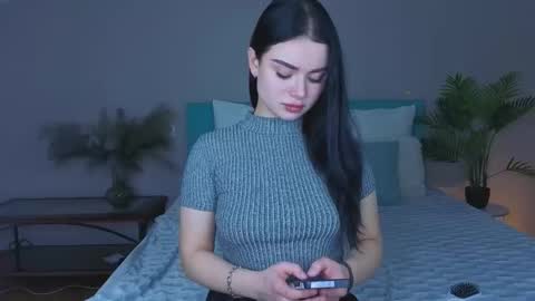 kitty_cut1ee_ online show from March 2, 7:37 am