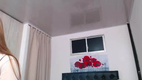 kitty_f00x online show from May 15, 11:40 pm