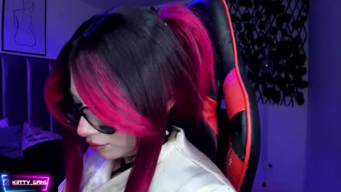 Camila online show from February 4, 6:49 am