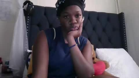 kitty_kerry online show from April 25, 11:57 am