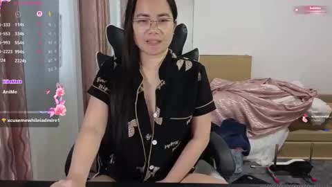 kittybabe0528 online show from April 24, 6:38 am