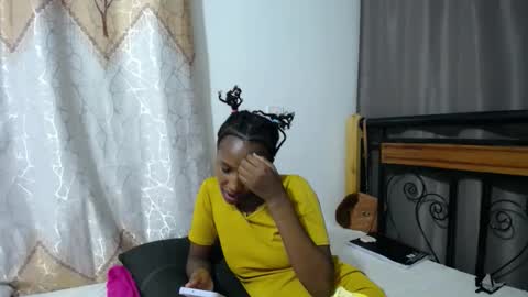 Fay online show from April 19, 6:54 pm