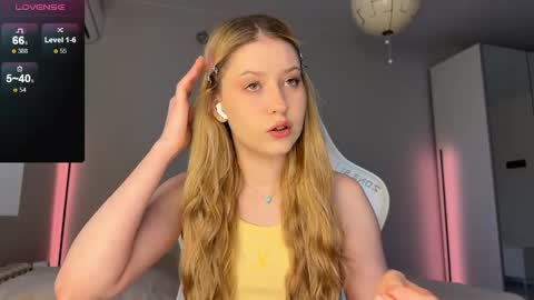 Monika online show from April 26, 3:04 am