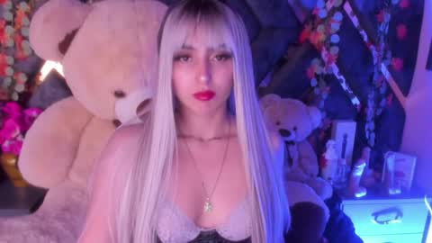 kittylovely  online show from March 11, 3:25 am