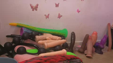 Kitty online show from April 22, 2:52 am