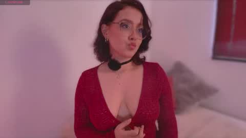 Sophie online show from April 22, 8:06 pm