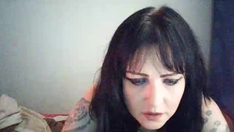 SummerT online show from March 23, 9:37 am