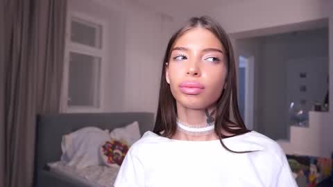 Alice online show from November 26, 5:14 pm