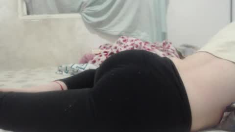 kittywhiteass online show from March 1, 9:29 am