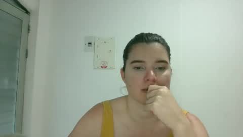 kity021 online show from April 24, 10:56 pm