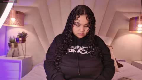 Kitty Hill online show from April 23, 3:14 am