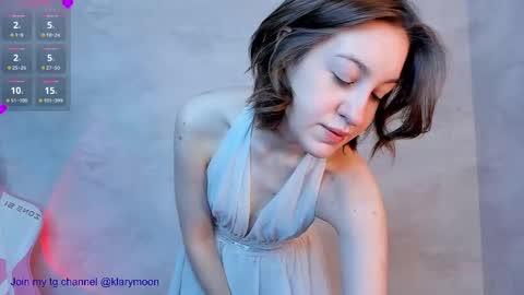 Snapshot of klary_moon chatting on September 13, 4:15 pm Lisa online show from September 13, 4:15 pm