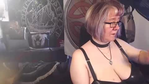 Michelle online show from April 16, 6:46 am